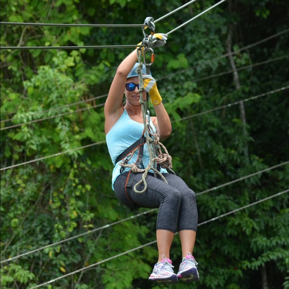 Meet your Posher, Nichole - Picture 8 of 8